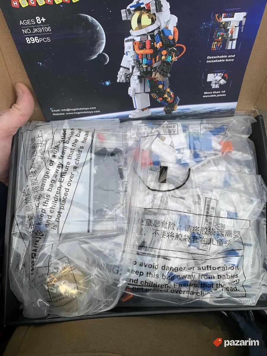 Figura astronaut za sklapanje 896 kocke novo 2