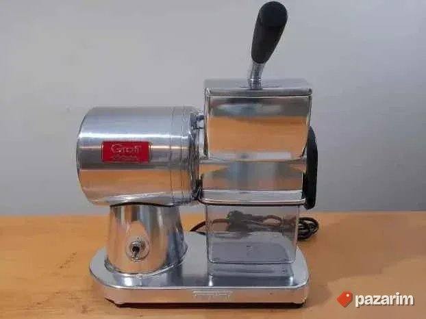 Profesionalna rendaljka ariete grati 2