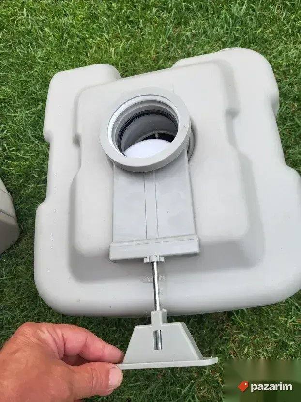 mobilni wc kamperska wc solja prenosiv toalet 20l 7