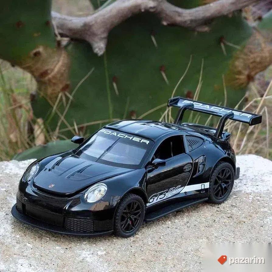 Model 1:32 Porsche GT3RS sa svetlom i zvukom motora 8